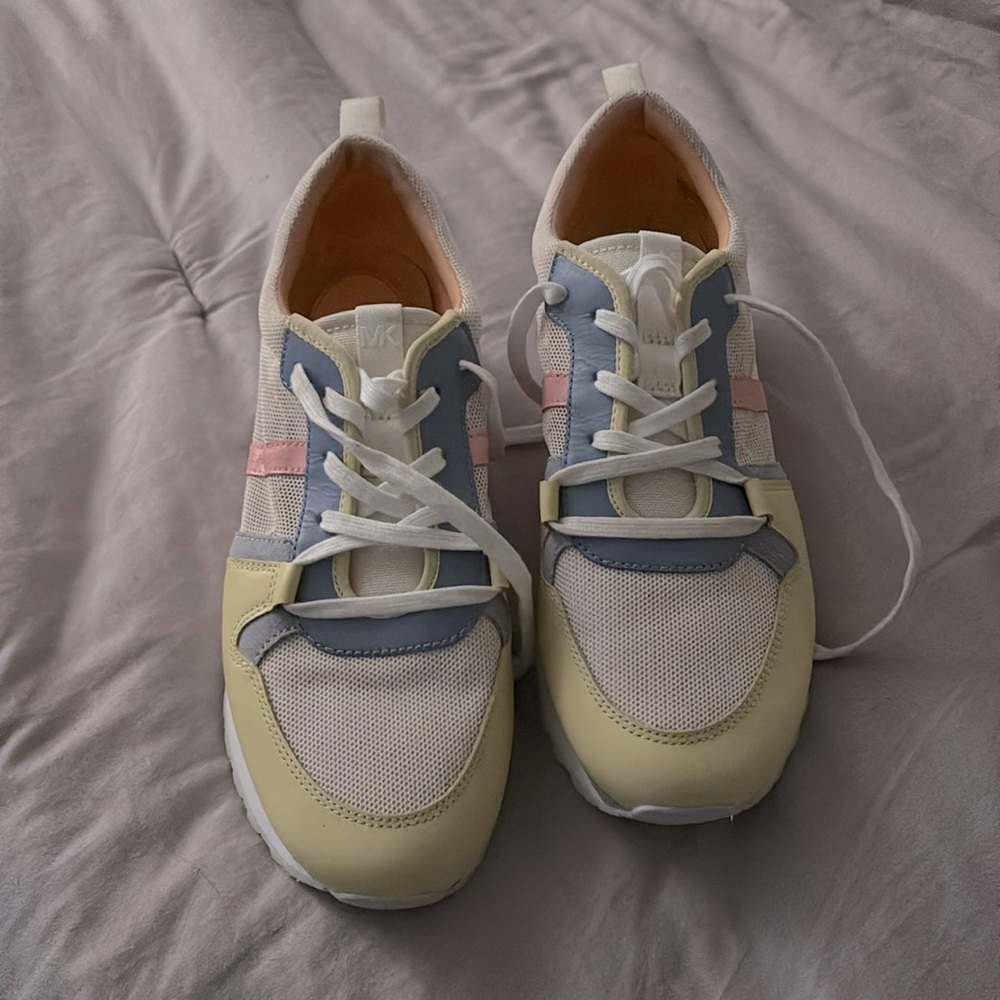 Michael Kors Women’s sneaker size 9 1/2